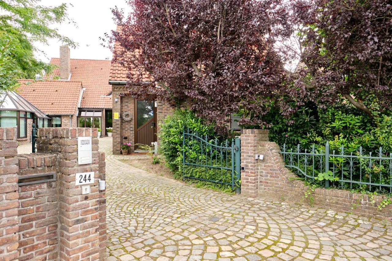 Pieters Huis Kinrooi Eksteriør bilde